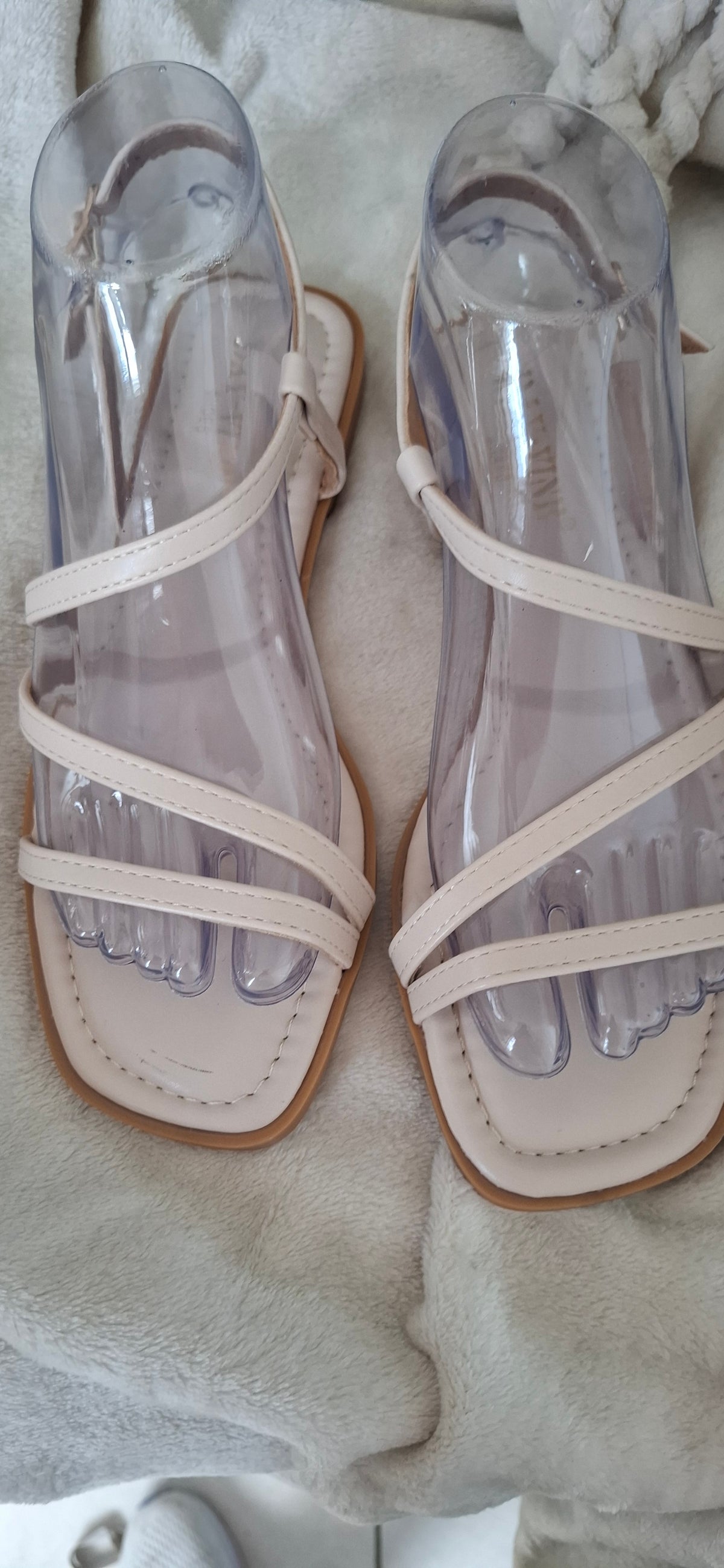 Sandales femme à brides fines – Beige ou Noir