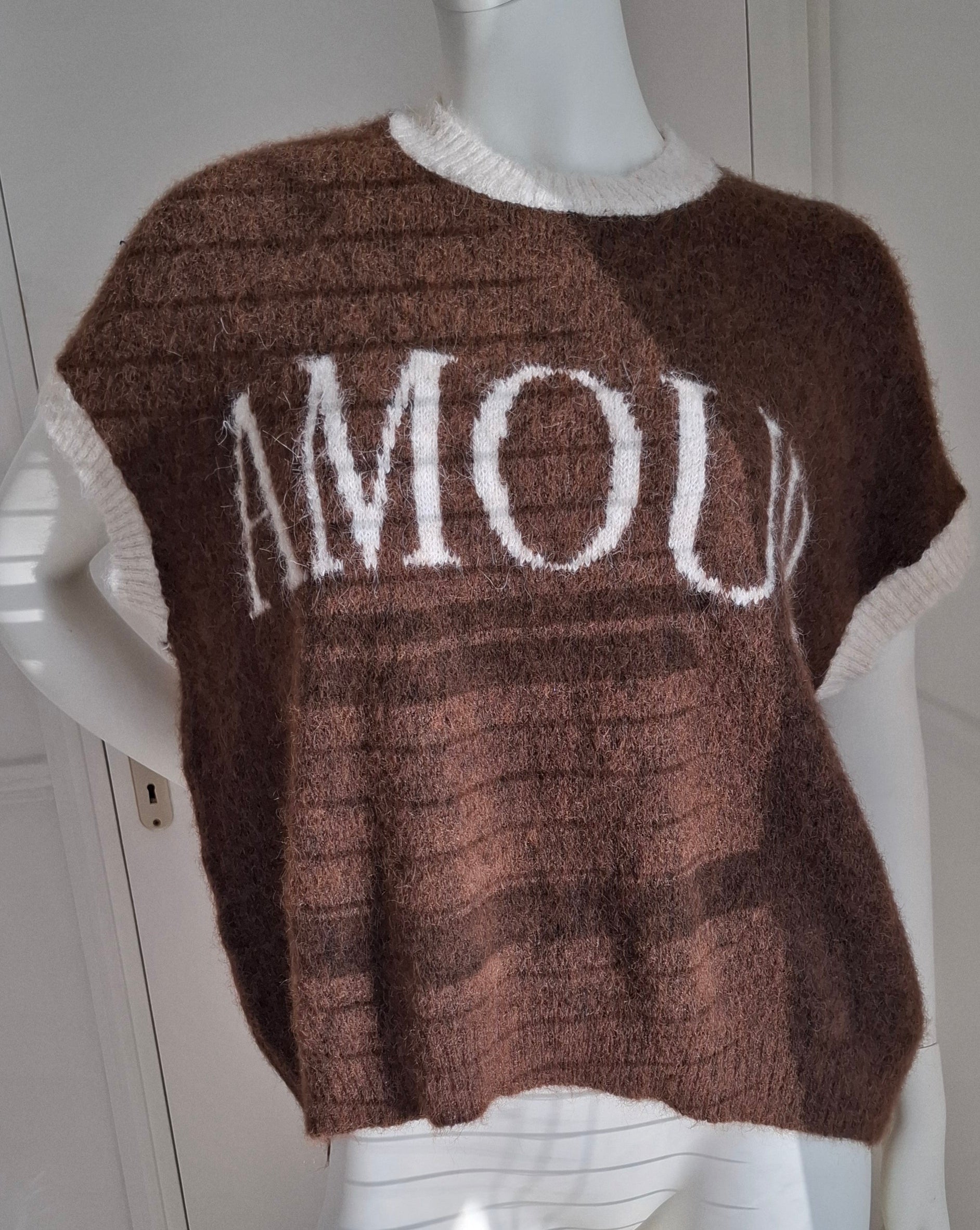 Pull AMOUR marron et écru – Femme