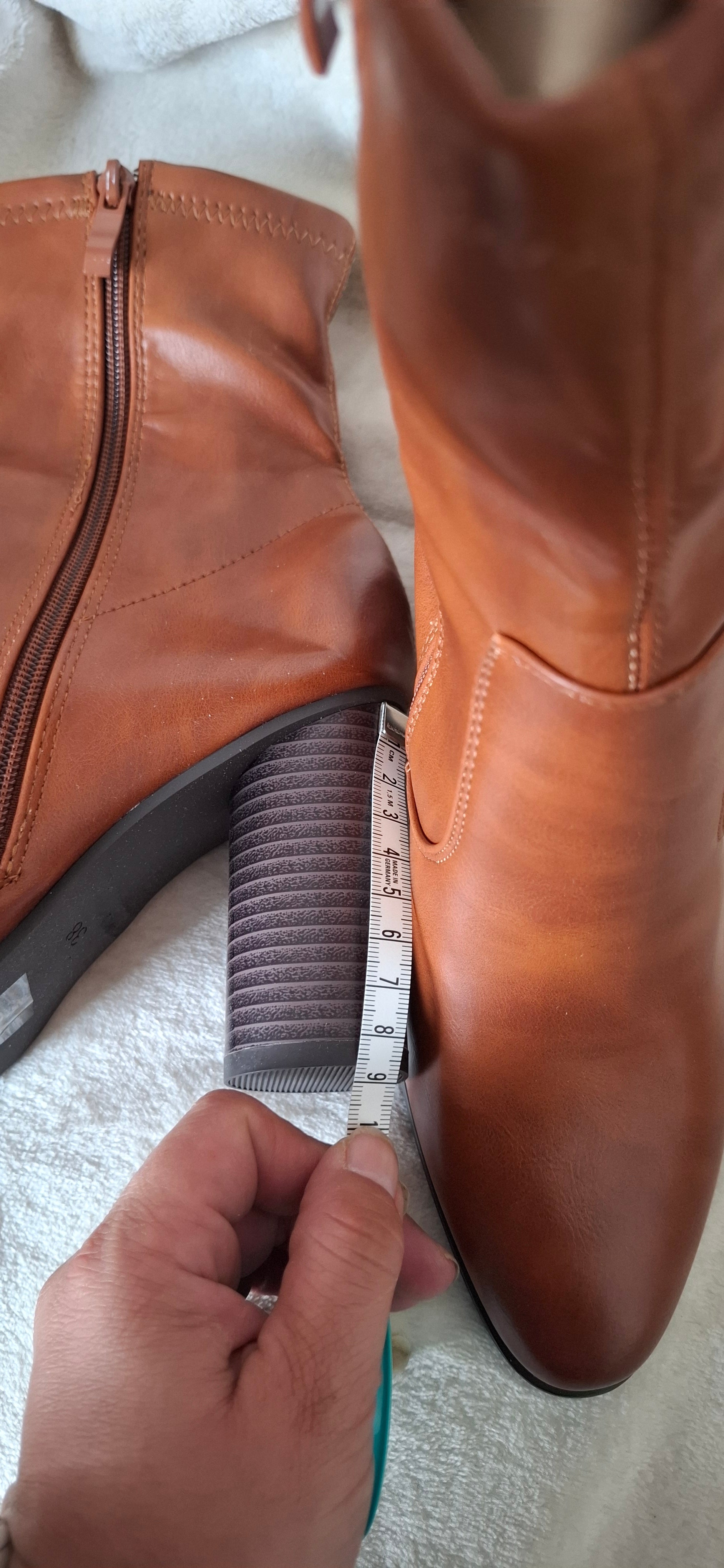 Boots Femme Camel à Talon Haut – Fermeture Éclair